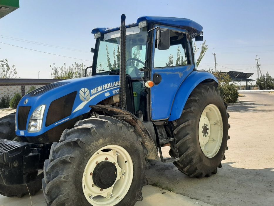 New Holland TD 5 110 traktor