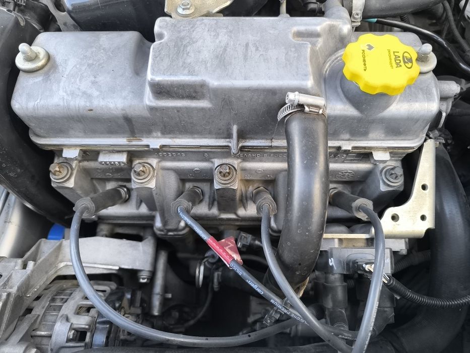 Продам двигатель в сборе с КПП