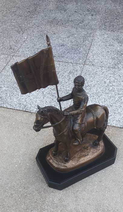 Statuie din metal neferos