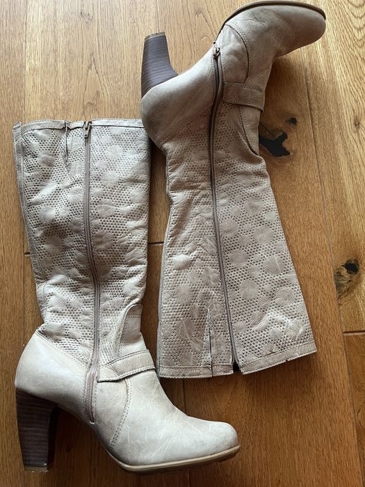 Cizme crem marime 35-36