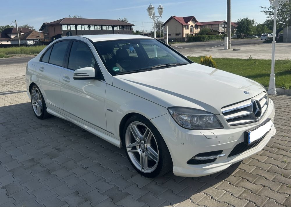 Mercedes C 350 CDI 4 mattic AMG Harman Kardon