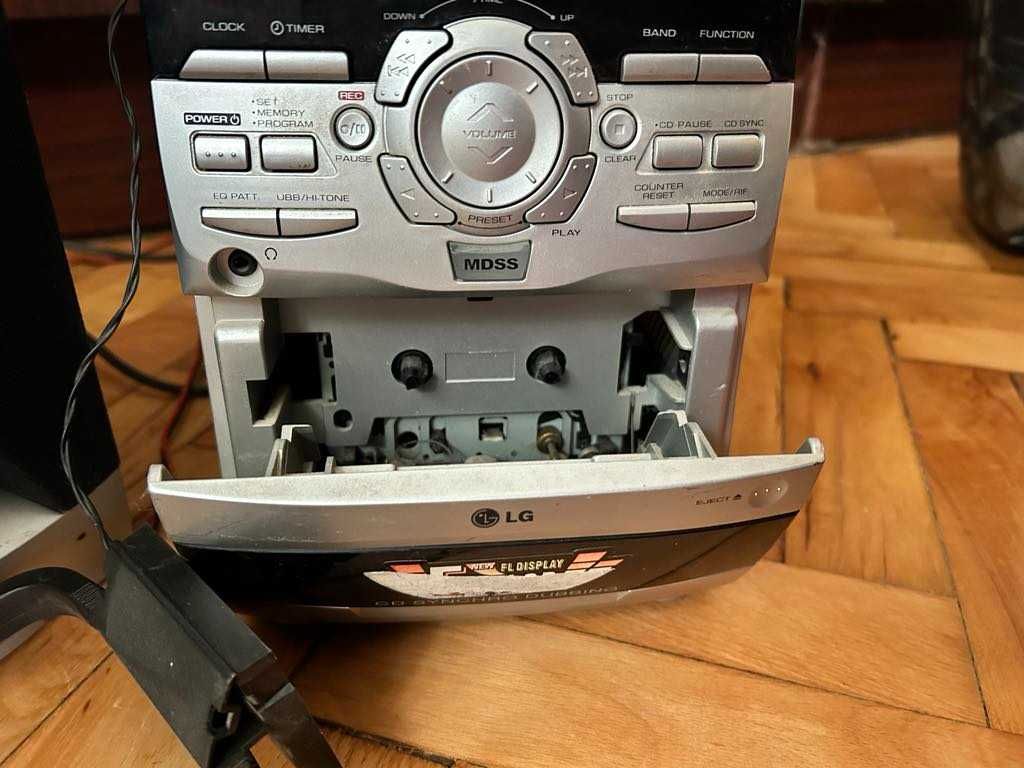 Аудио Система LG FFH-16 с 2 броя колони