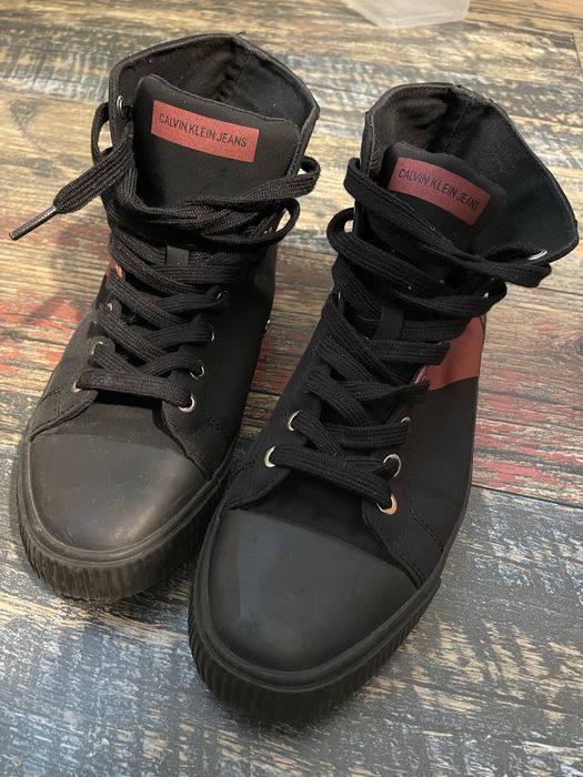 Tenesi Calvin Klein 39