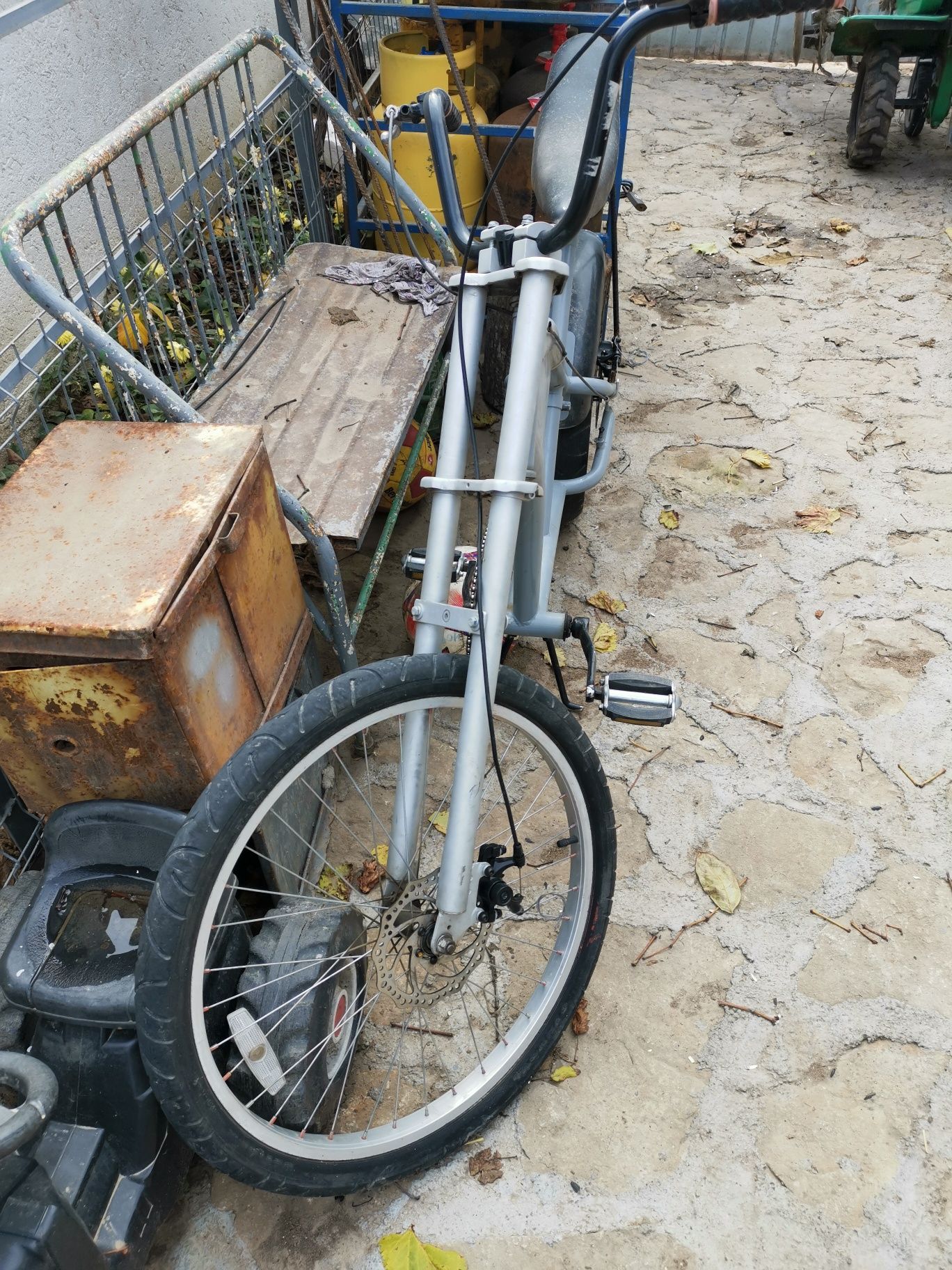 Vând bicicletă. Frâne pe discuri