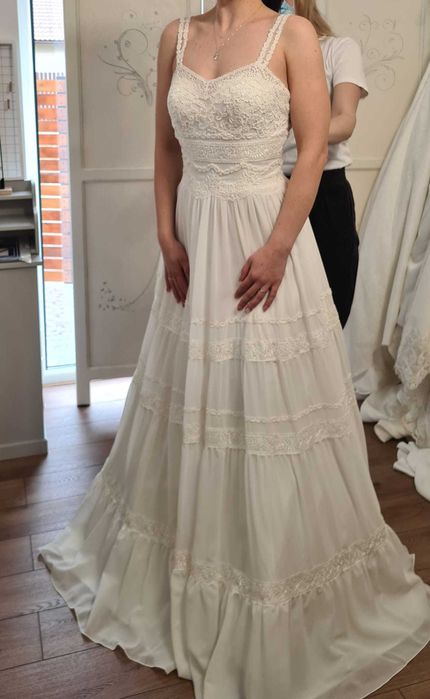 Rochie mireasa lejera Boho Lillian West 36