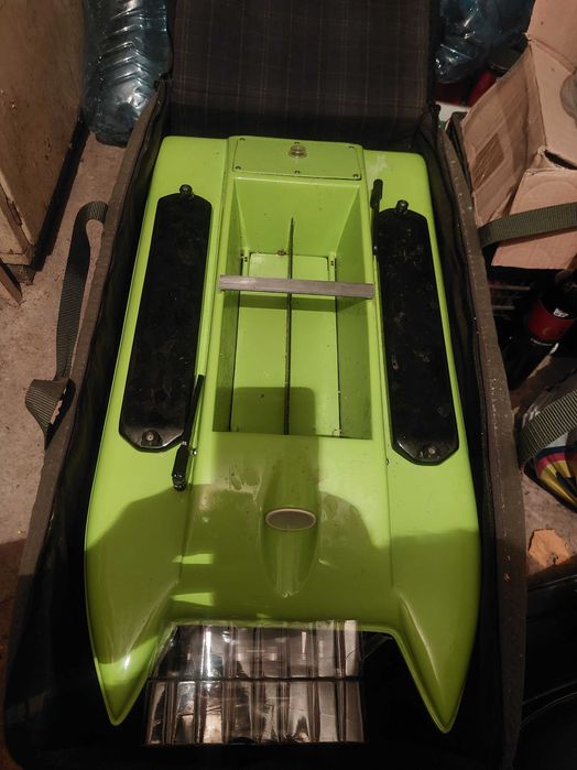 Лодка за захранка