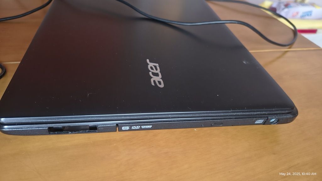 Лаптоп Acer Aspire E5-572G-39KG
