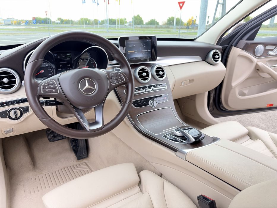 Mercedes-Benz C 350e Plug-in Hybrid•AIRMATIC•Distronic+•Luxury•ILS•HUD