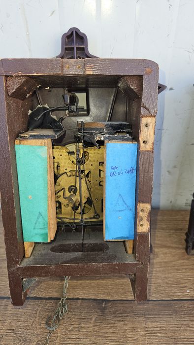 2 ceasuri cu cuc Majak ( Exclusiv pt piese )