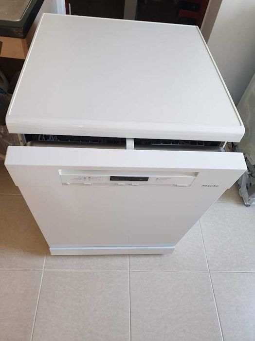 Auto Open - Съдомиялна Miele - 14 Комплекта - Свободностояща - 60см