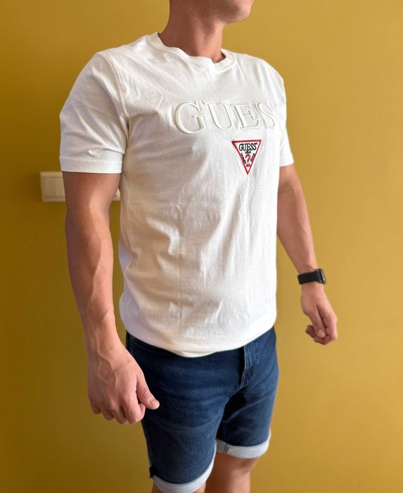 Мъжка тениска - Guess - Размер L