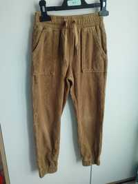 Pantaloni catifea 122 128