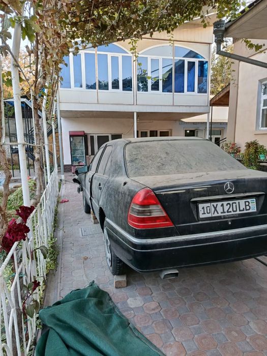 Продается мерседес W202