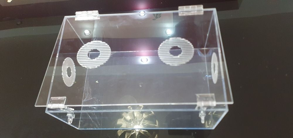 Terariu plexiglas
