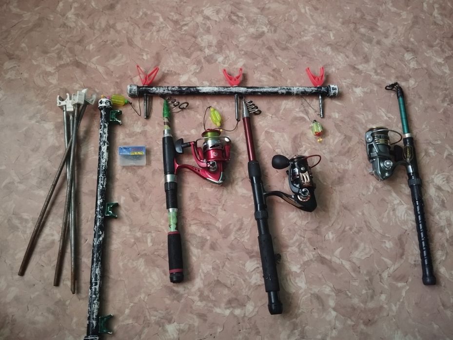 Продаю спиннинги для летней рыбалки в хорошем состоянии
