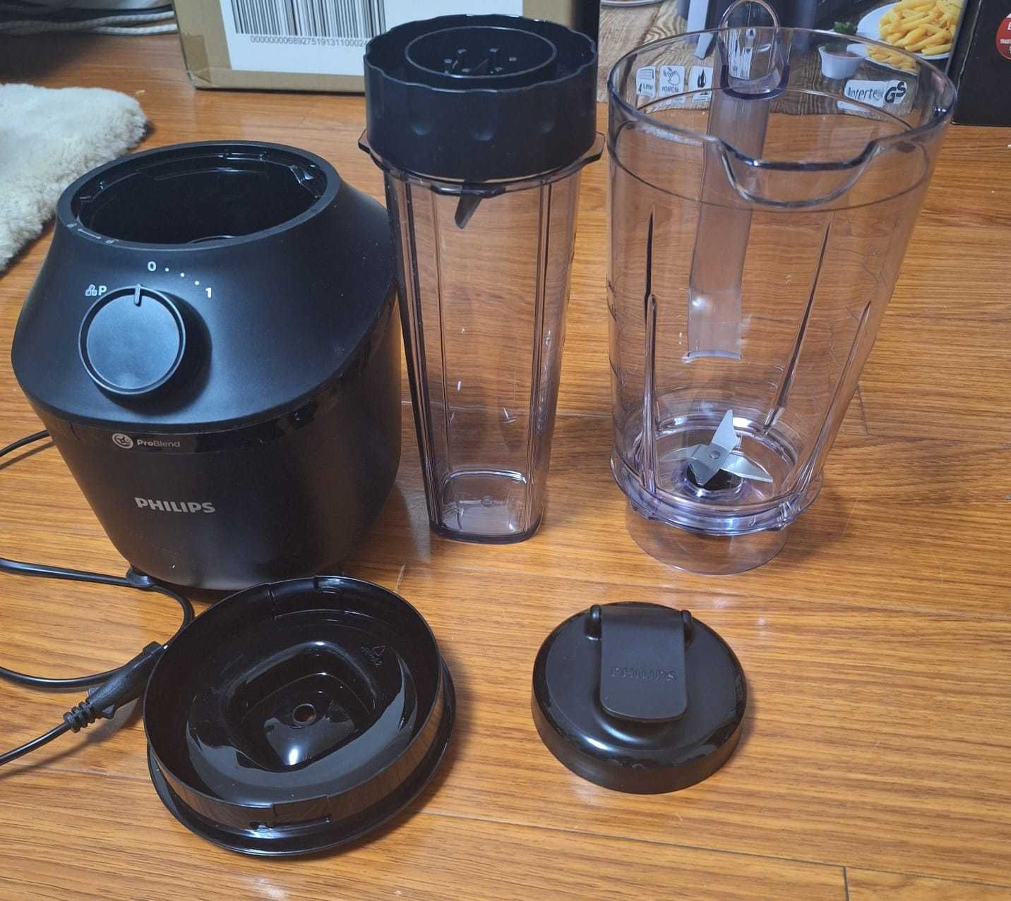 Vând Philips Blender 3000 SERIES 450W