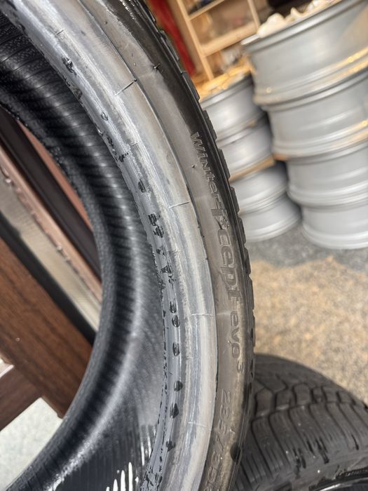 4 anvelope Hankook Winter i*cept Evo 3 235/35 R20 92W M+S – 2020