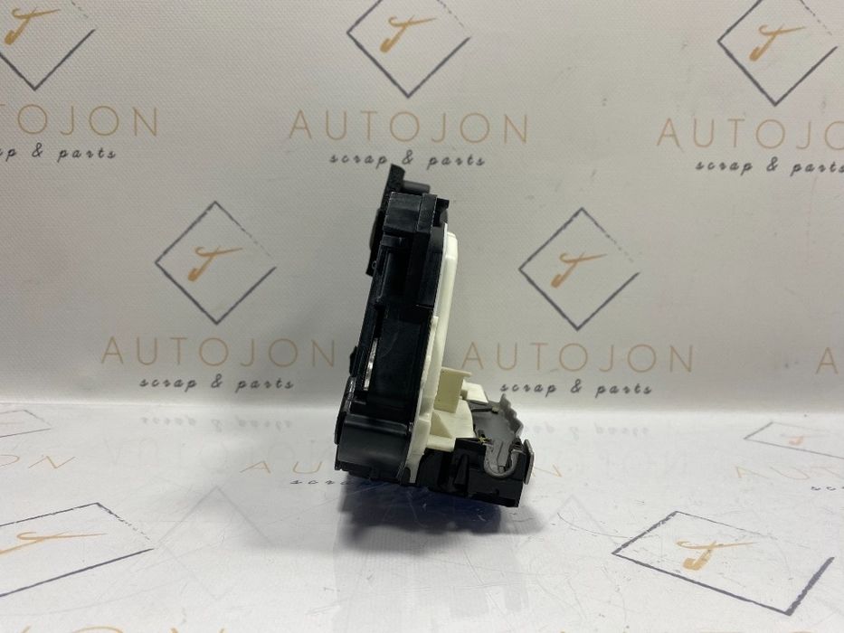 Broasca usa VOLKSWAGEN PASSAT Variant 3G5 2014 - > 5E2837015