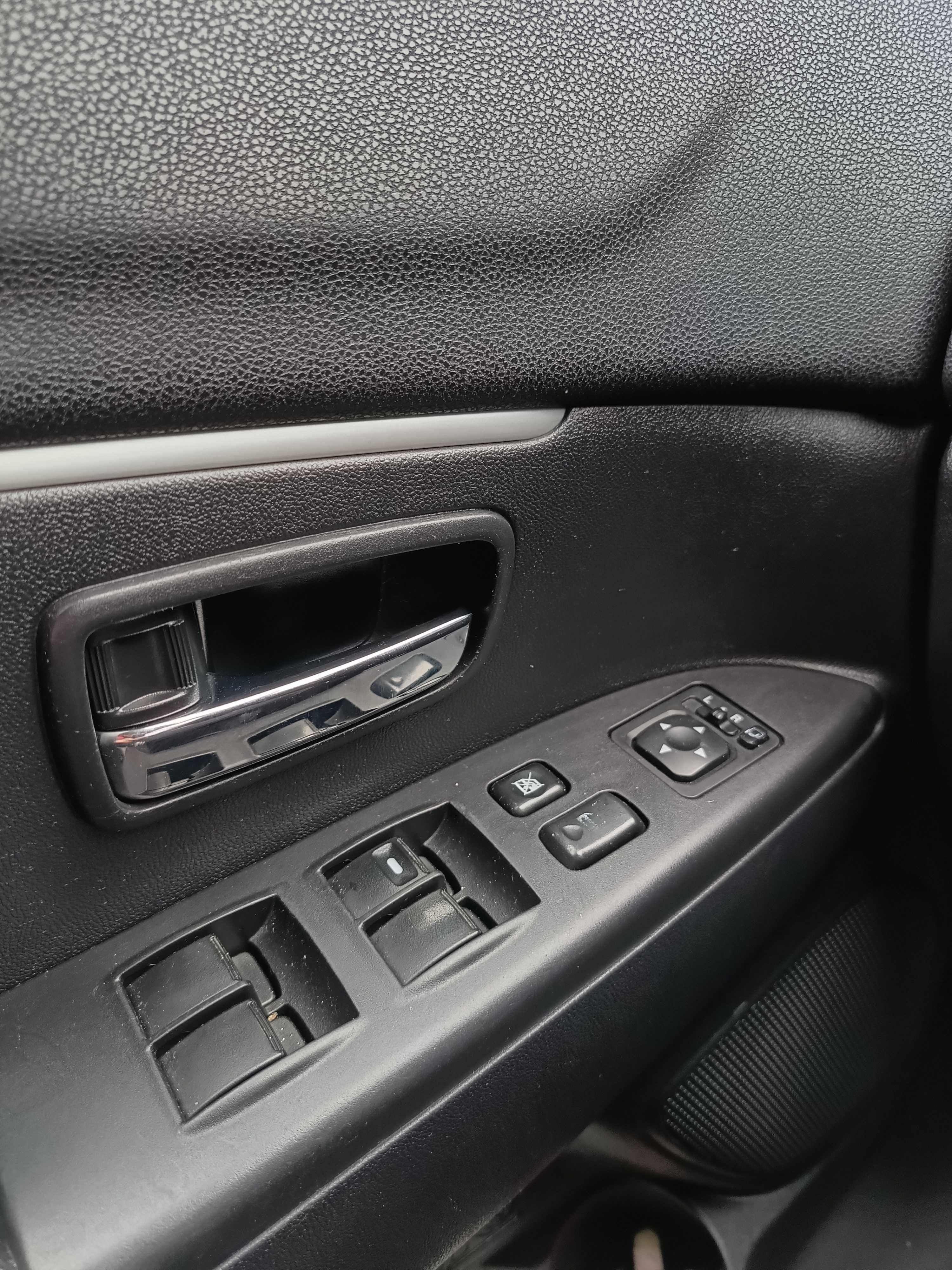 Mitsubishi Asx 2011