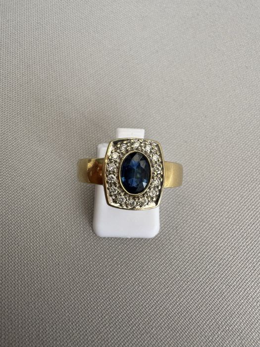 Inel aur safir diamante