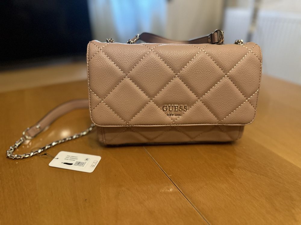 Guess чанта