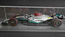 Macheta Formula 1 Mercedes-AMG W13 2022 Hamilton 1/18 Spark