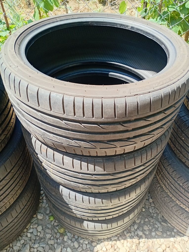 Brigestone set fata/spate 245/35/18 cu 225/40/18