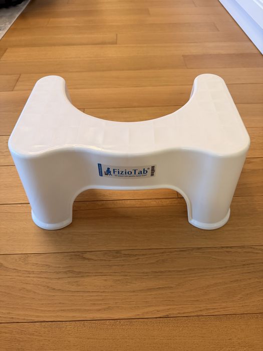 Scaun pentru o pozitie corecta pe toaleta, WC.