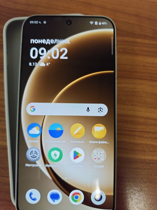 Чисто нов OnePlus 15 16/256GB с Oxygen OS 16 с  Android Auto,