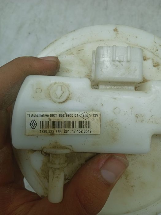 Pompa combustibil 172022377R 1.0 sce B4D400 Dacia Logan 2 [facelift]