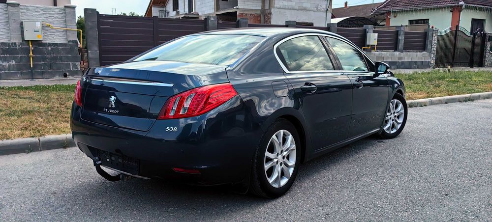 Peugeot 508 / JBL / Automat / Head-up / Clima 4 zone / Scaune electr