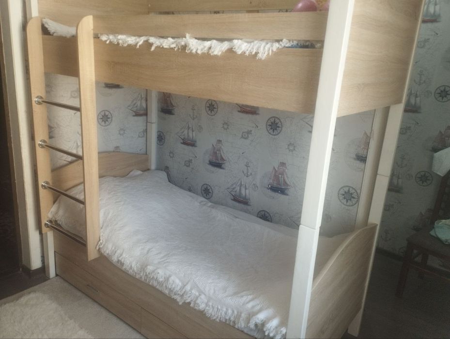 Продаётся 2х этажная кровать