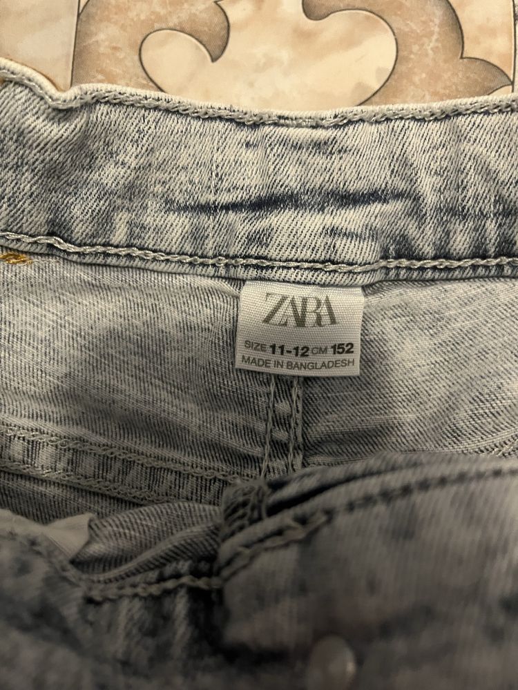 Детски дънки Zara