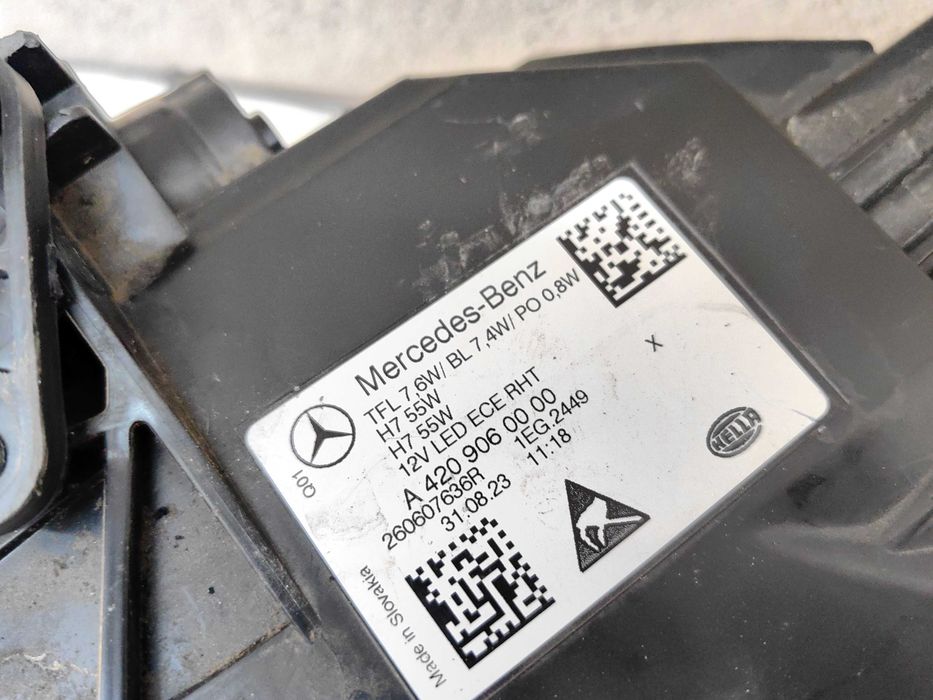 Оригинален фар Мерцедес Цитан  Mercedes Citan W420 Led