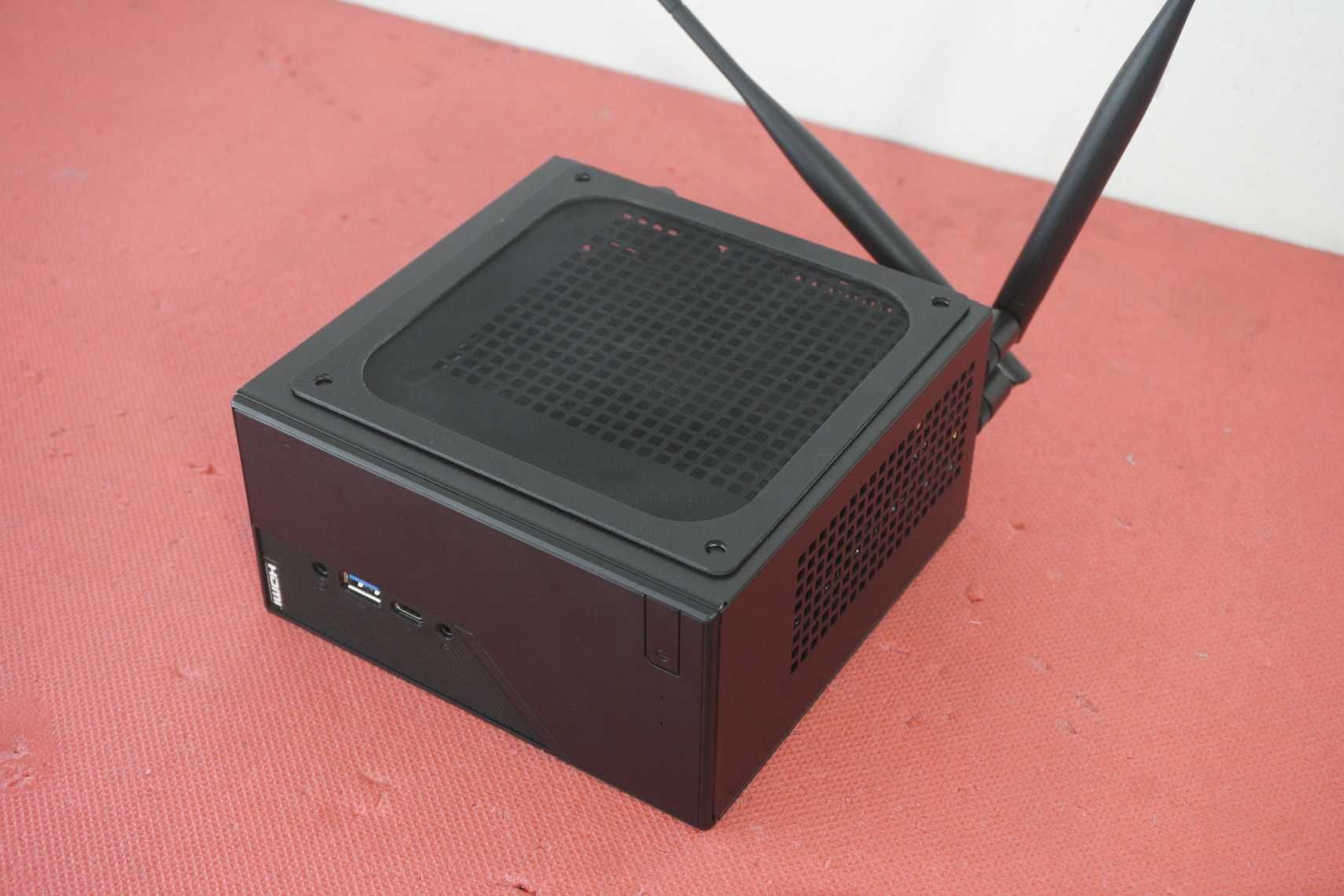 Мини Компютър Desk Mini X300 AMD R5 5600G 32GB RAM 1TB SSD / Вкл.ДДС