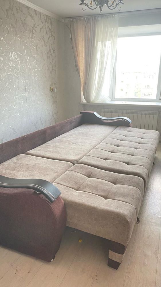 Продаю диван в хорошем состоянии
