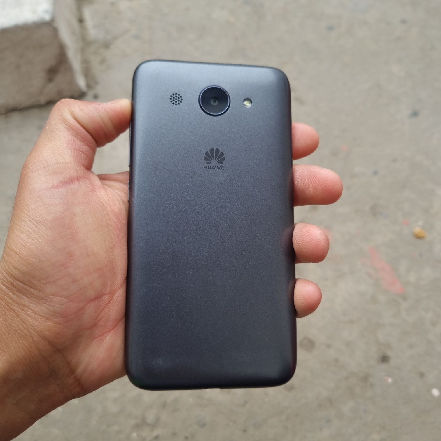 Huawei telefon sotiladi