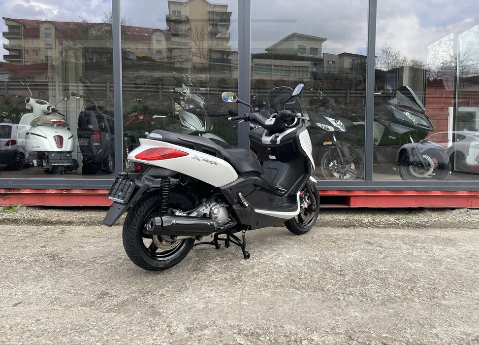 Scuter / Maxi- Scooter Yamaha X-max 250i