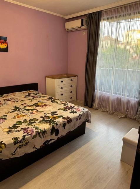 Двустаен апартамент под наем в кв. Каменица 1