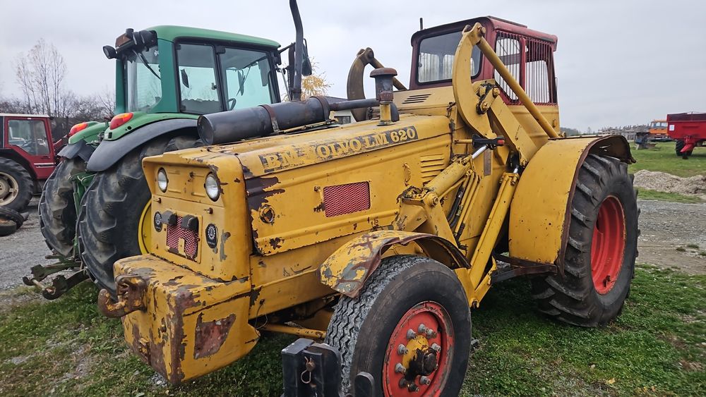 Tractor încărcător frontal Volvo LM 620 Ifron
