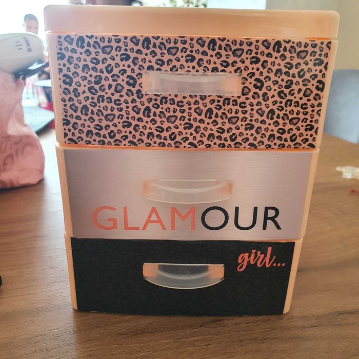 Кутия за бижута. Картина морско дъно.Детска топка за скачане.