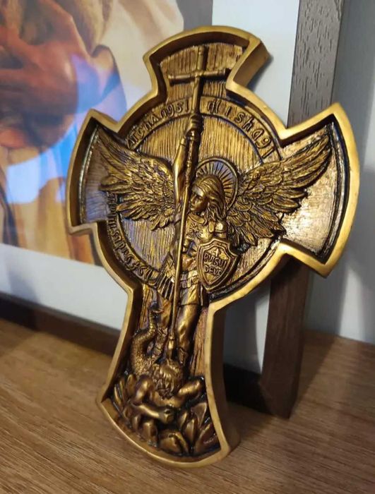 Decor perete din rășină Arhanghelul Mihail