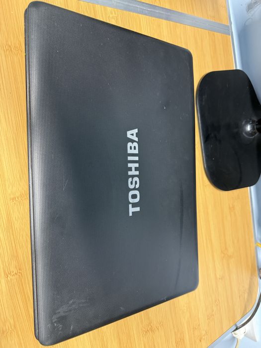 Laptop Toshiba Satellite c660d - 1c7