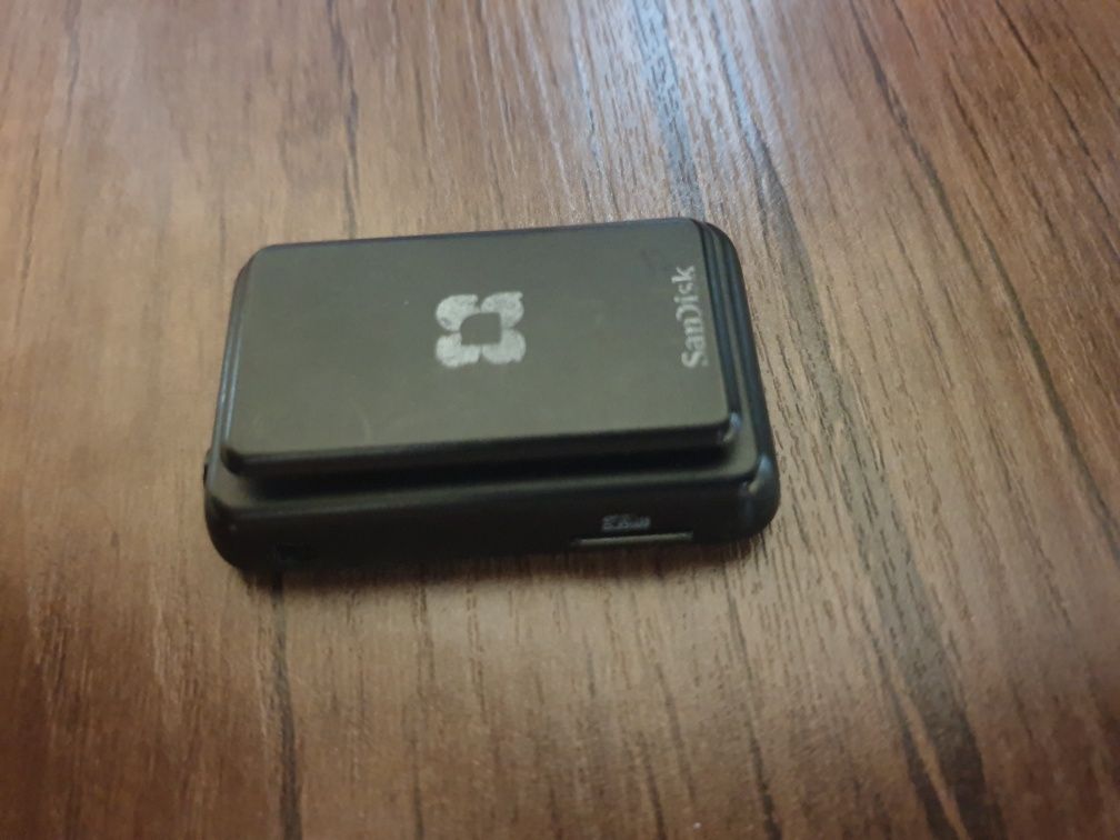 MP3-плеер SanDisk Sansa Clip+