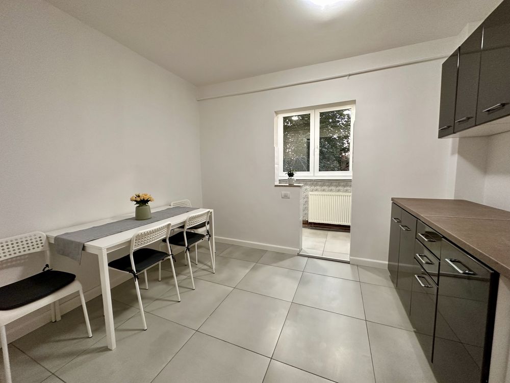 Proprietar, inchiriez ap 2 camere decomandat in zona Aradului