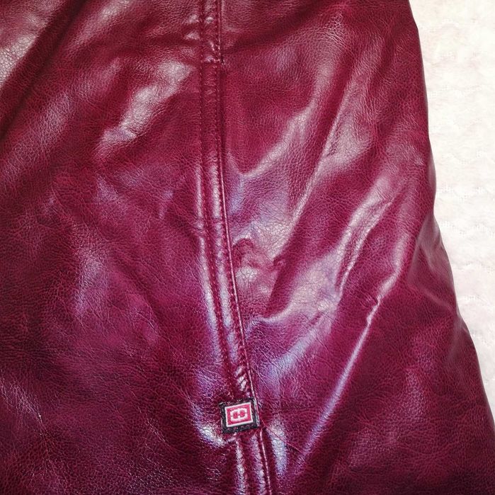 Дамско палто от кожа, ново с етикет, S размер, 15лв