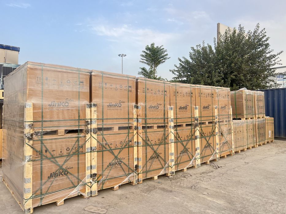 Quyosh panellari optom va donaga