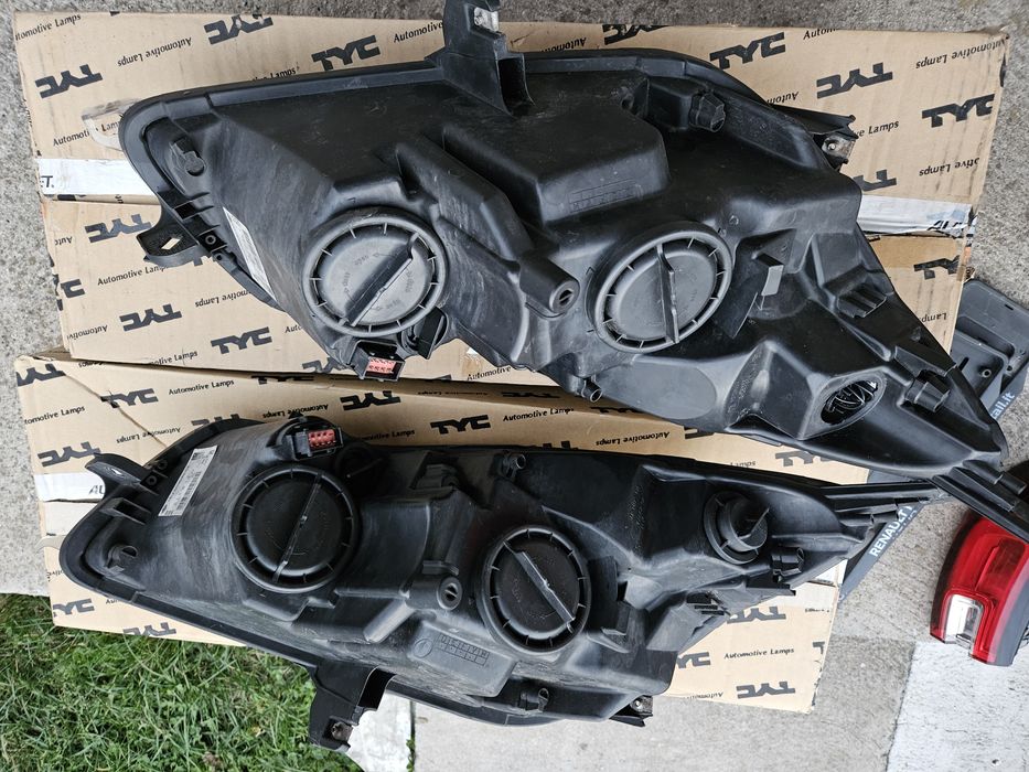 Faruri pentru Opel Insignia noi.