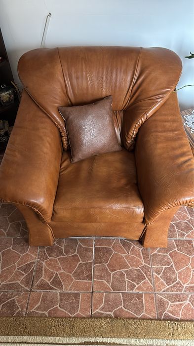 Două fotolii Maro deschis