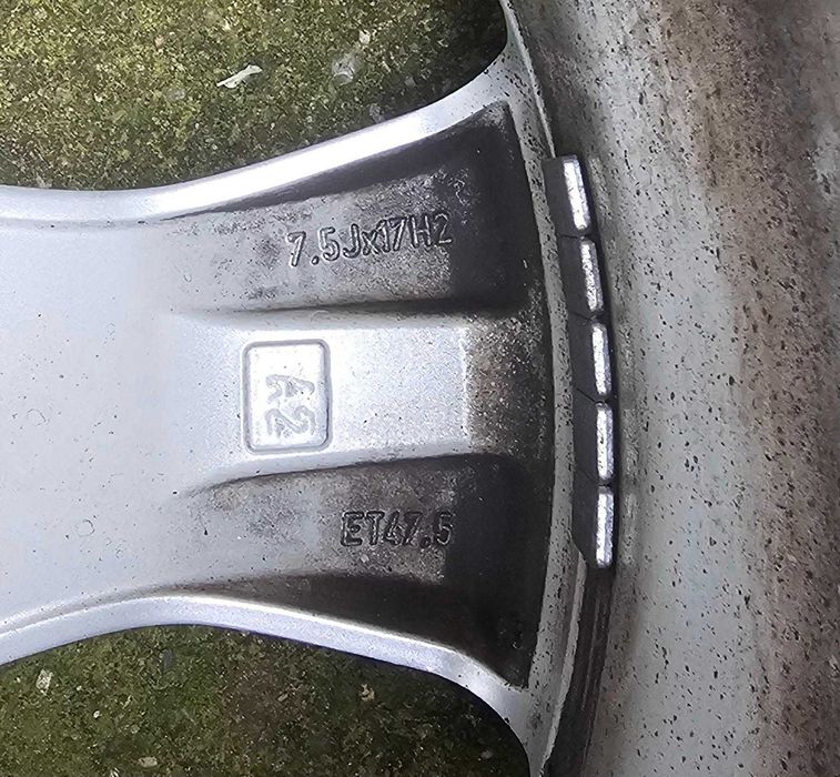 Vand 4 jante Mercedes